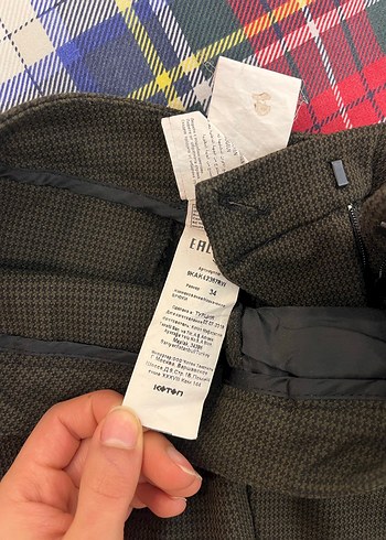 Kadın Siyah Pilili Kumaş Pantolon - Görsel 3