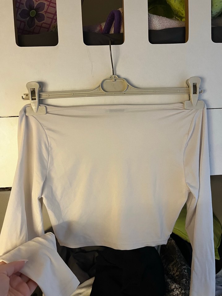 Ekru Kare Yaka Uzun Kollu Crop Bluz — görsel 2/4