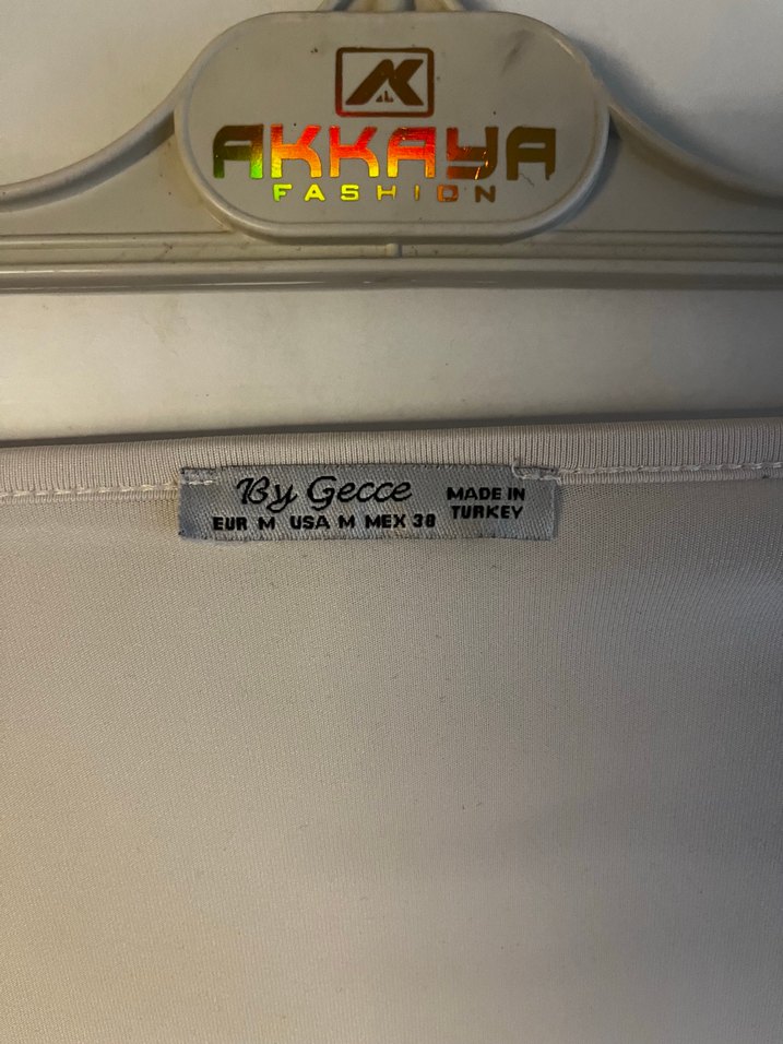 Ekru Kare Yaka Uzun Kollu Crop Bluz — görsel 3/4