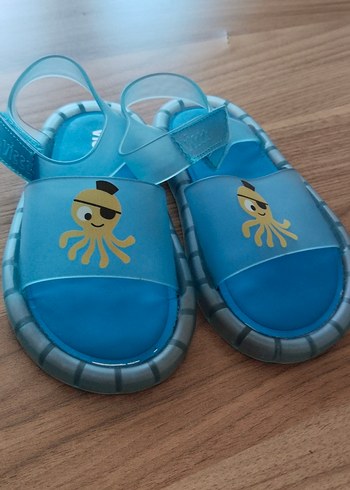 Renkli Baskılı Mavi Erkek Çocuk Sandalet