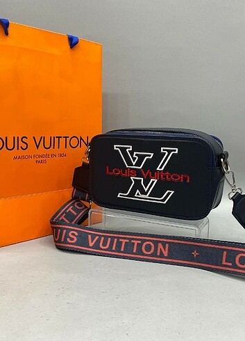 Louis Vuitton Askılı çanta 