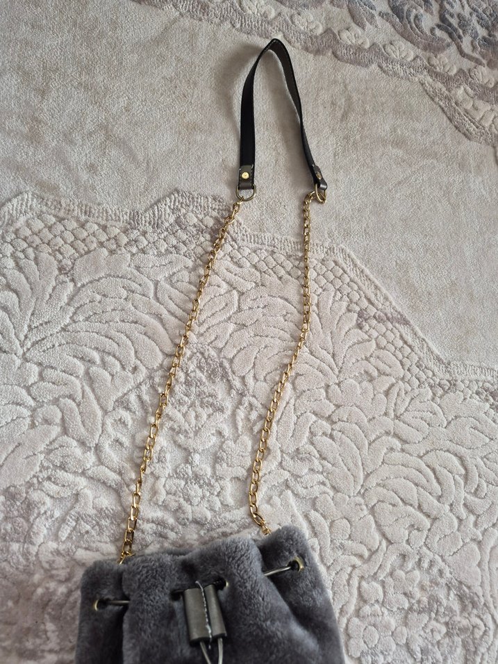 Gri Nakışlı Kadın Peluş Çanta - Görsel 2