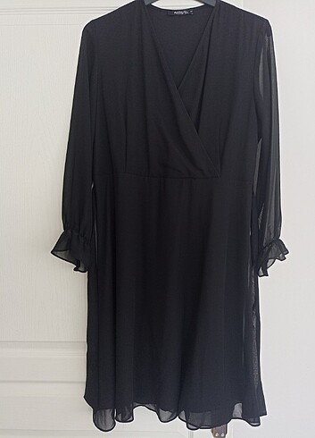 44 Beden siyah Renk Siyah Şifon Elbise