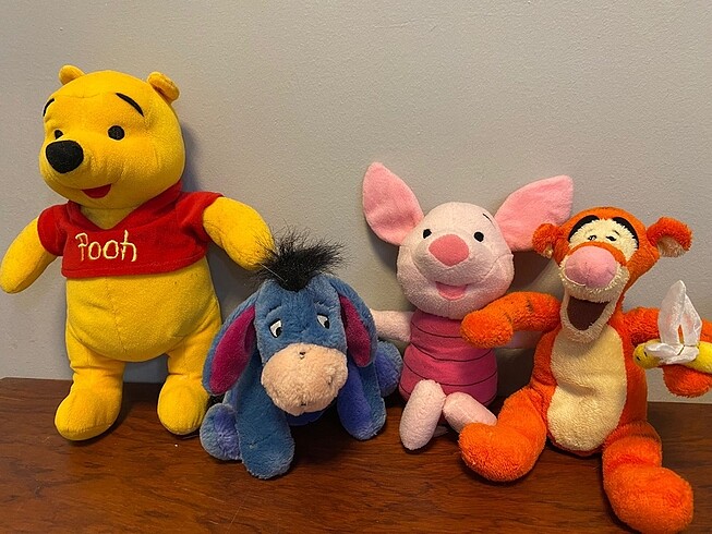 Winnie The Pooh 4lü Peluş Set