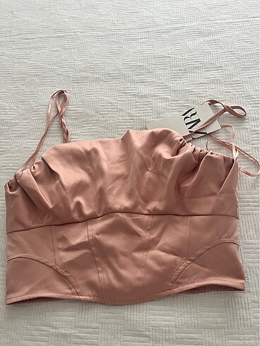 Zara Büstiyer