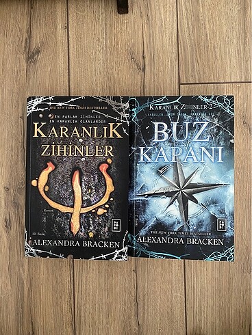 Karanlık Zihinler Seri Roman