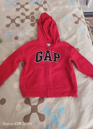 4 Yaş Beden oejınal gap sweatshirt hırka