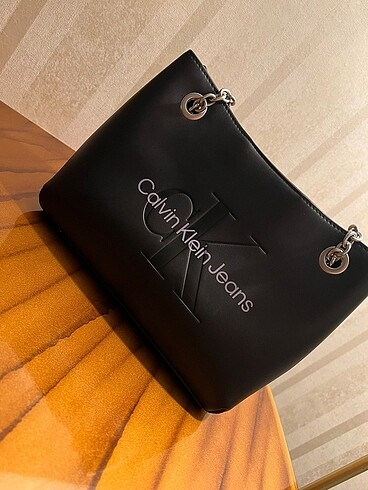 Calvin Klein Omuz çantası