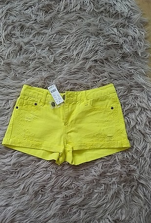 neon sarı şort