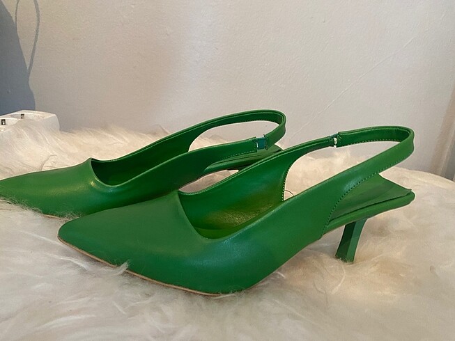 39 Beden Yeşil Topuklu Sandalet
