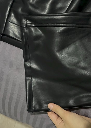 Siyah Deri Fermuarlı Pantolon - Görsel 4