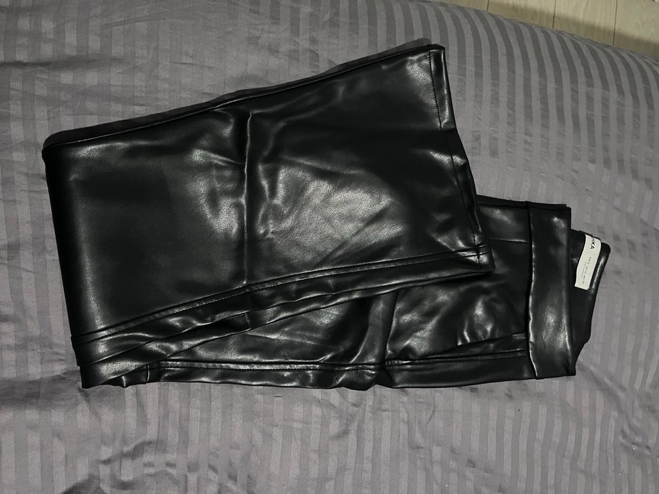 Siyah Deri Fermuarlı Pantolon - Görsel 2