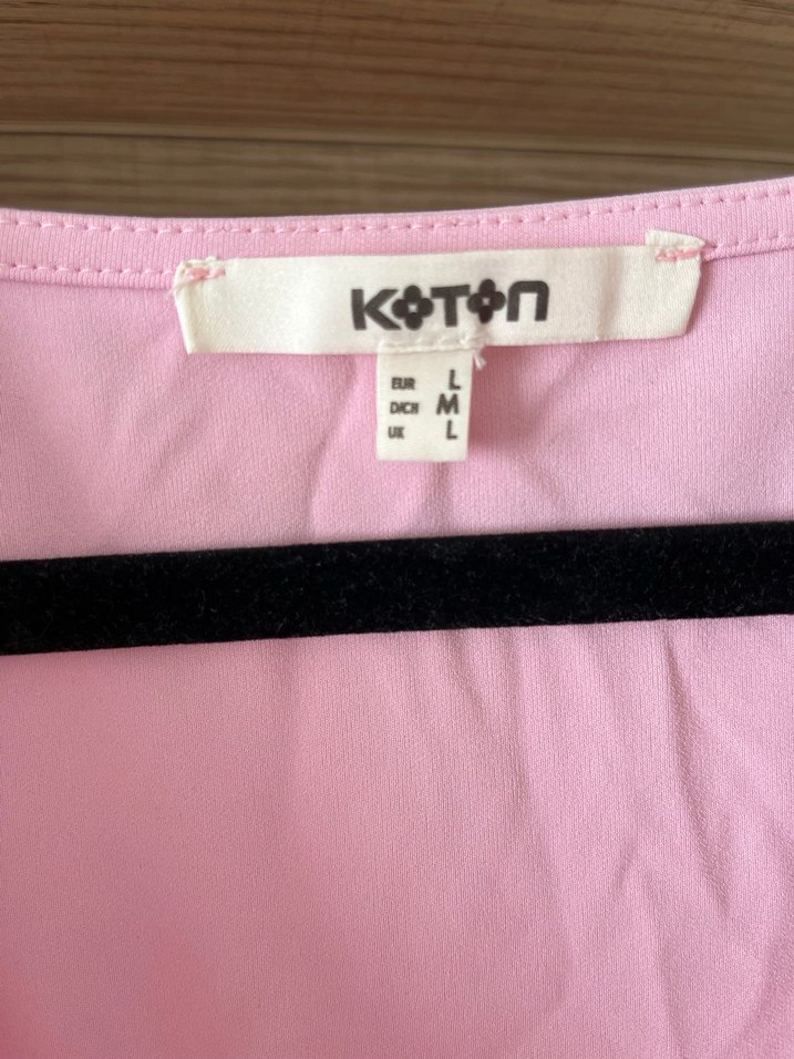 Pembe Drapeli V Yakalı Kolsuz Bluz - Görsel 2