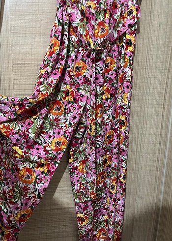 Çiçek Desenli Piliseli Uzun Bohem tulum - Görsel 2