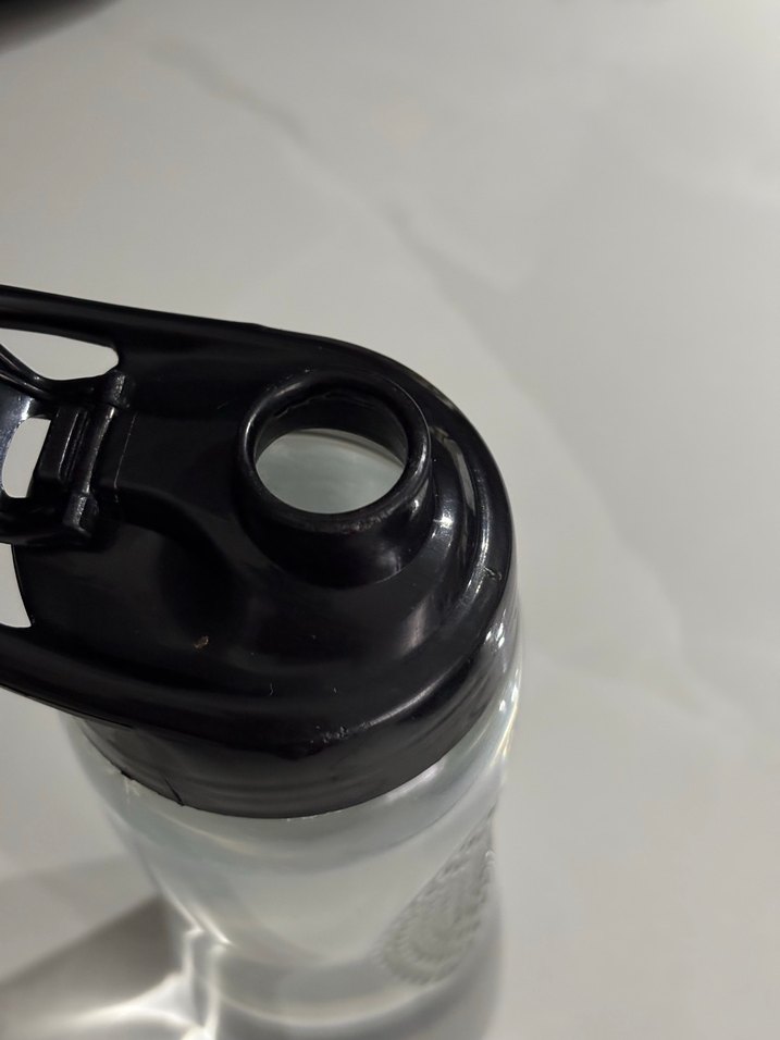 Siyah Kapaklı Şeffaf Suluk - Görsel 4