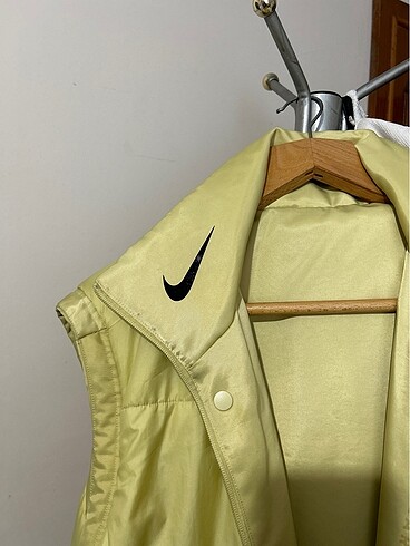 l Beden Nike Oversize Çift Taraflı Şişme Yelek