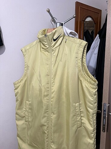 l Beden sarı Renk Nike Oversize Çift Taraflı Şişme Yelek