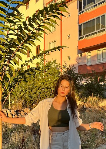 ipekyol Yeşil askılı crop