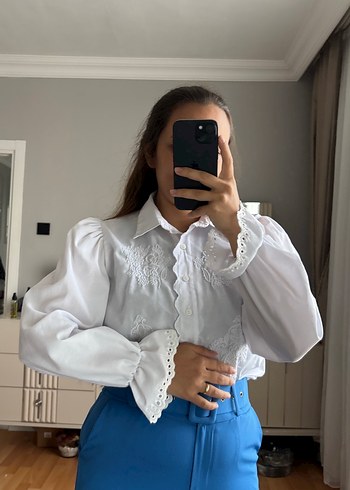 38 Beden Nakışlı Beyaz Kadın Denim Gömlek
