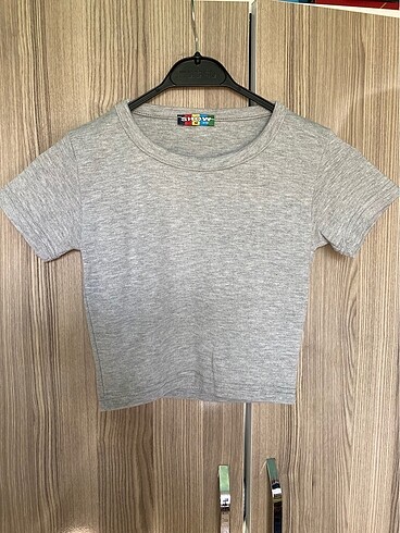 Crop tişört