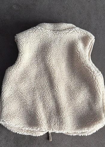 Kız Çocuk Beyaz Peluş Yelek - Görsel 2