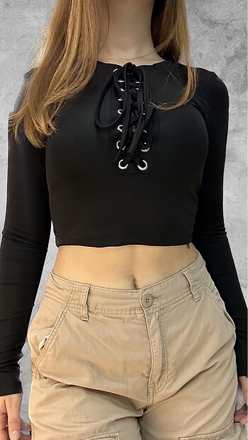 Önü ipli uzun kollu crop