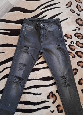 34 Beden gri Renk Jean kot