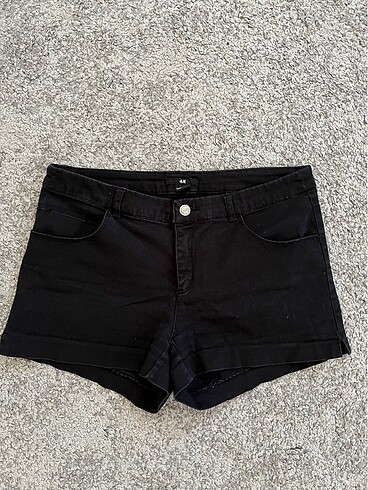 38 Beden H&M Siyah Şort