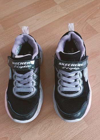 Skechers Siyah Renkli Kız Çocuk Spor Ayakkabısı