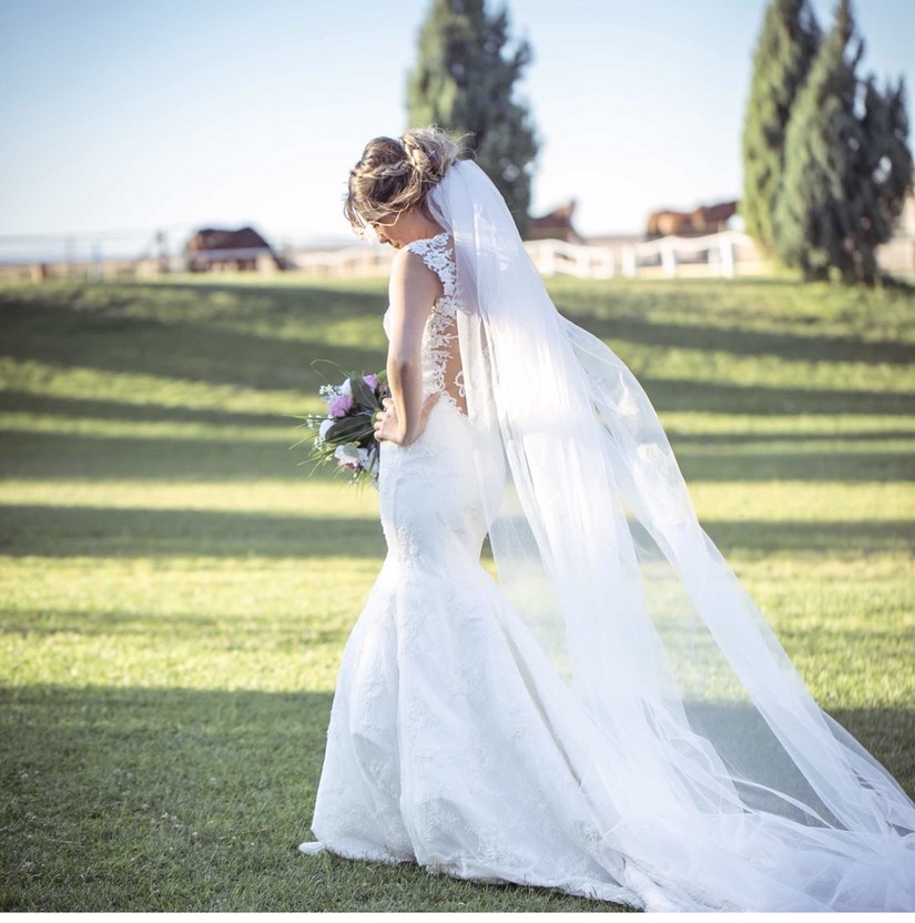 Dantel Detaylı Balık Model Beyaz Gelinlik - Görsel 2