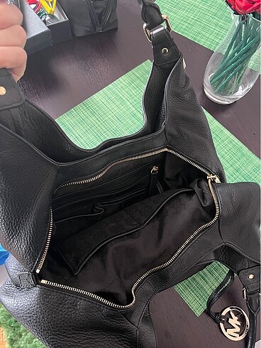 Michael Kors Michael Kors Deri Kol Çantası