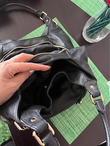  Beden siyah Renk Michael Kors Deri Kol Çantası