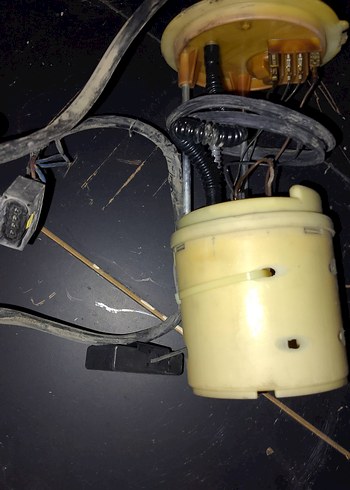 A 160 mercedes benzin filitresi - Görsel 3