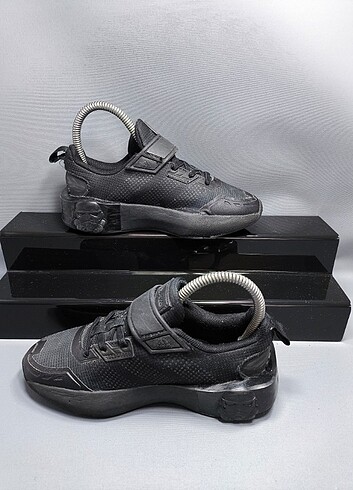 Adidas Adidas star wars runner 33.5 no