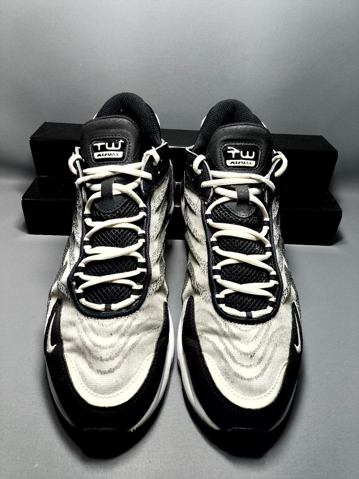 ORİJİNAL NİKE AİR MAX TW 45.5NO - Görsel 3