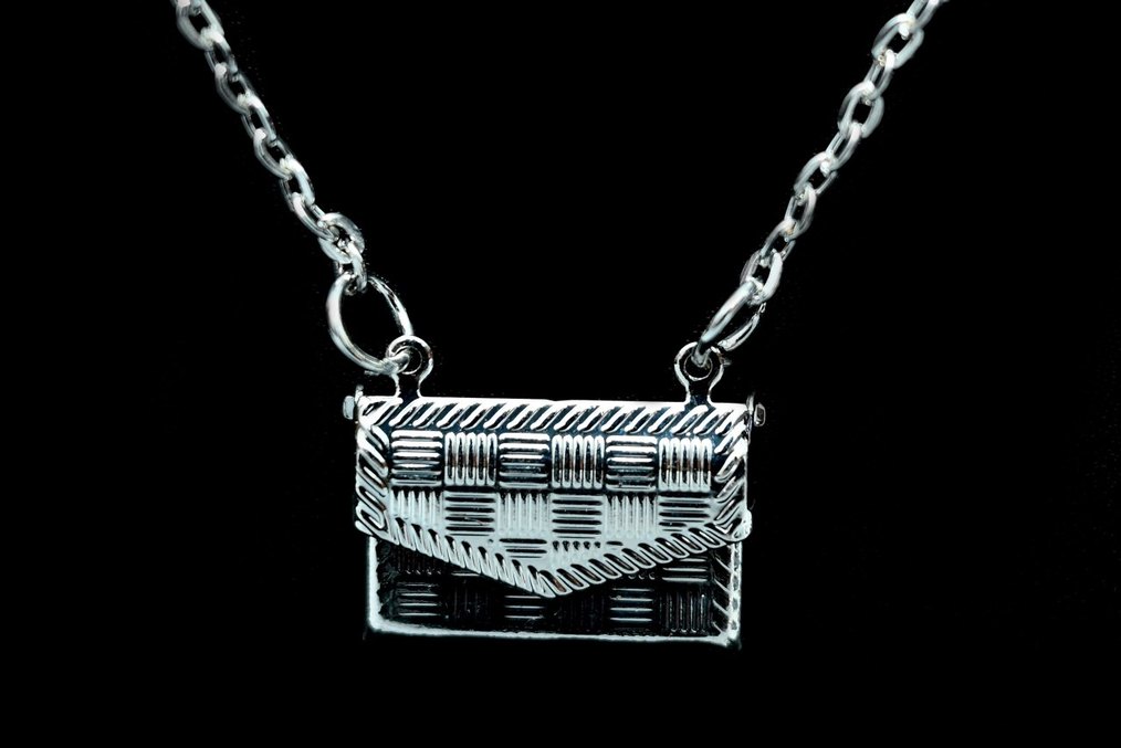 Zarf Kolye
Sevgililer gününe Özel not ve paket yapılır - Görsel 2