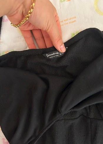 Stradivarius Siyah V Yakalı Uzun Kadın Tulum 1 kere giyildi