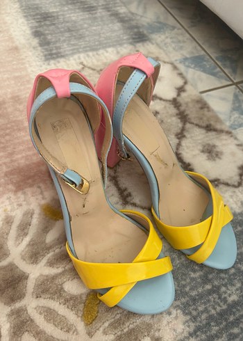 Pastel Renkli Tokalı Stiletto Topuklu Kadın Ayakkabı