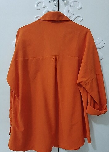 40 Beden Turuncu oversize gömlek