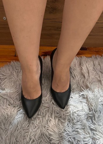 Derimod DERİMOD Siyah Stiletto Topuklu Kadın Ayakkabı