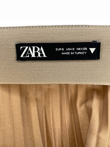 s Beden çeşitli Renk Zara Midi Etek %70 İndirimli.