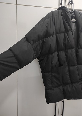 Siyah Midi Fermuarlı Kadın Kışlık Mont - Görsel 4