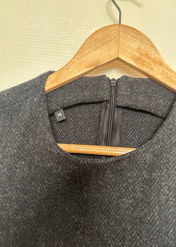 Kemerli siyah elbise - Görsel 2