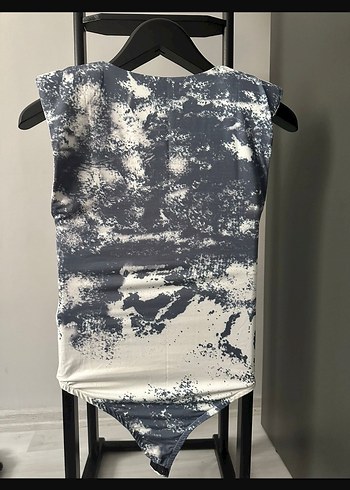 Batik Desenli body - Görsel 5
