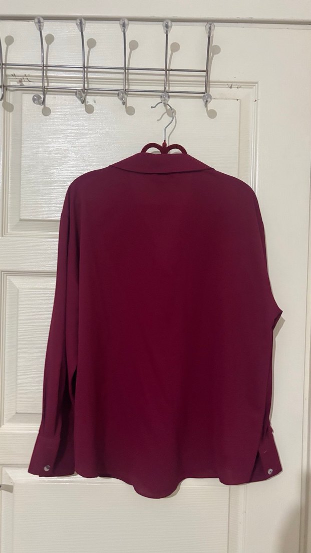 Bordo Düğmeli Kadın Gömlek - Görsel 2