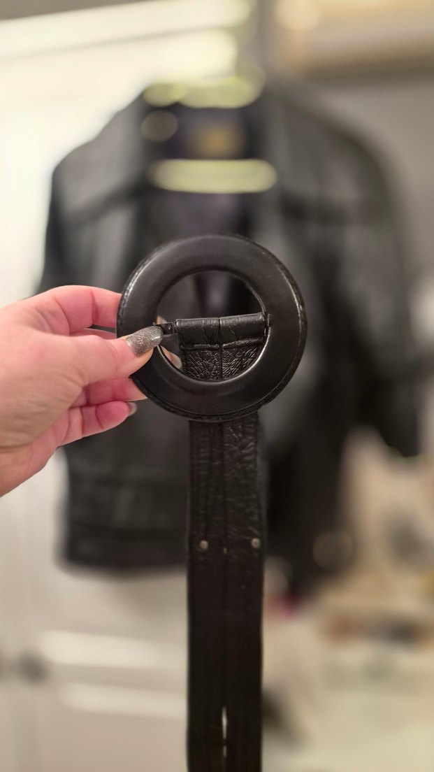 Kemer Detaylı Siyah Hakiki Deri Biker Ceket - Görsel 2