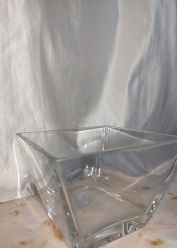 Parlak Beyaz Cam Vazo - Görsel 4