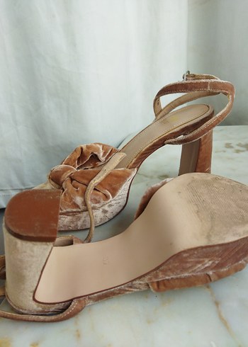 Peluş Topuklu Kadın Ayakkabı - Görsel 4