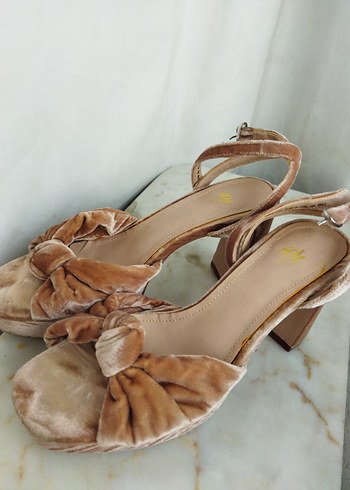 Peluş Topuklu Kadın Ayakkabı - Görsel 3