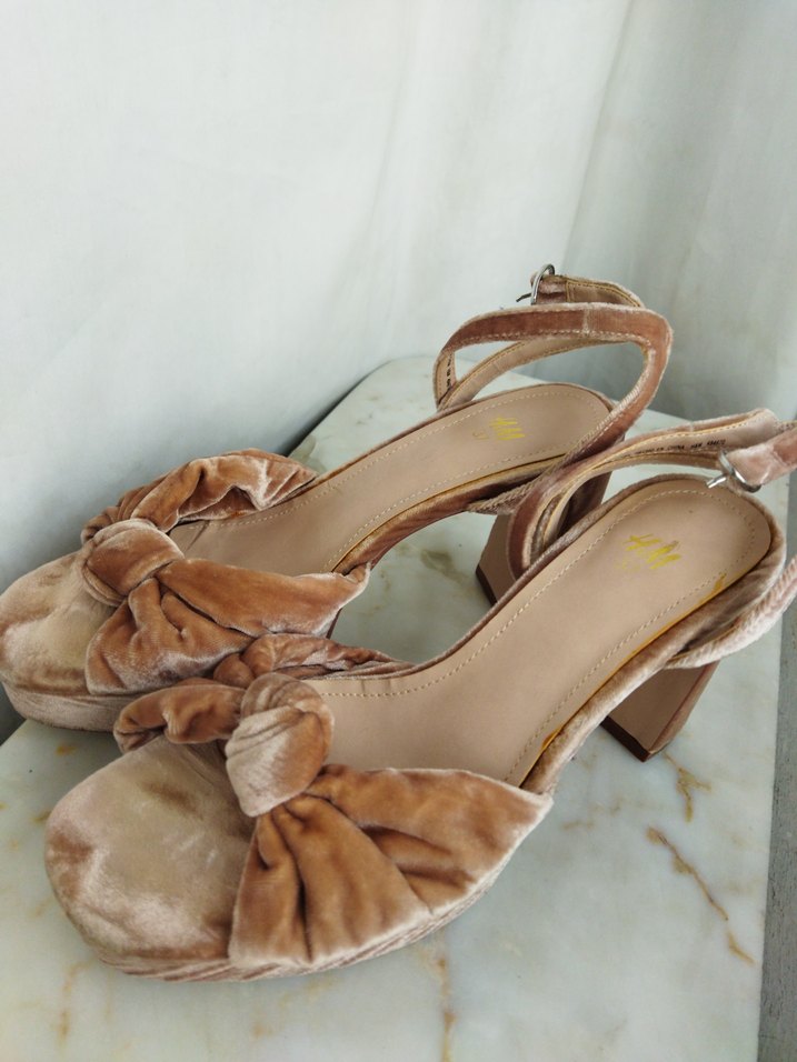 Peluş Topuklu Kadın Ayakkabı - Görsel 3